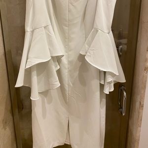 Cut out shoulder trumpet sleeve dress